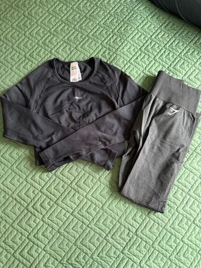 Gymshark Black Seamless Long Sleeve Crop Top & Leggings Set